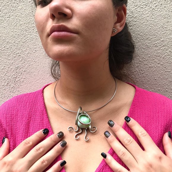 Silver plated octopus hand made necklace Gorgeous - Picture 1 of 12